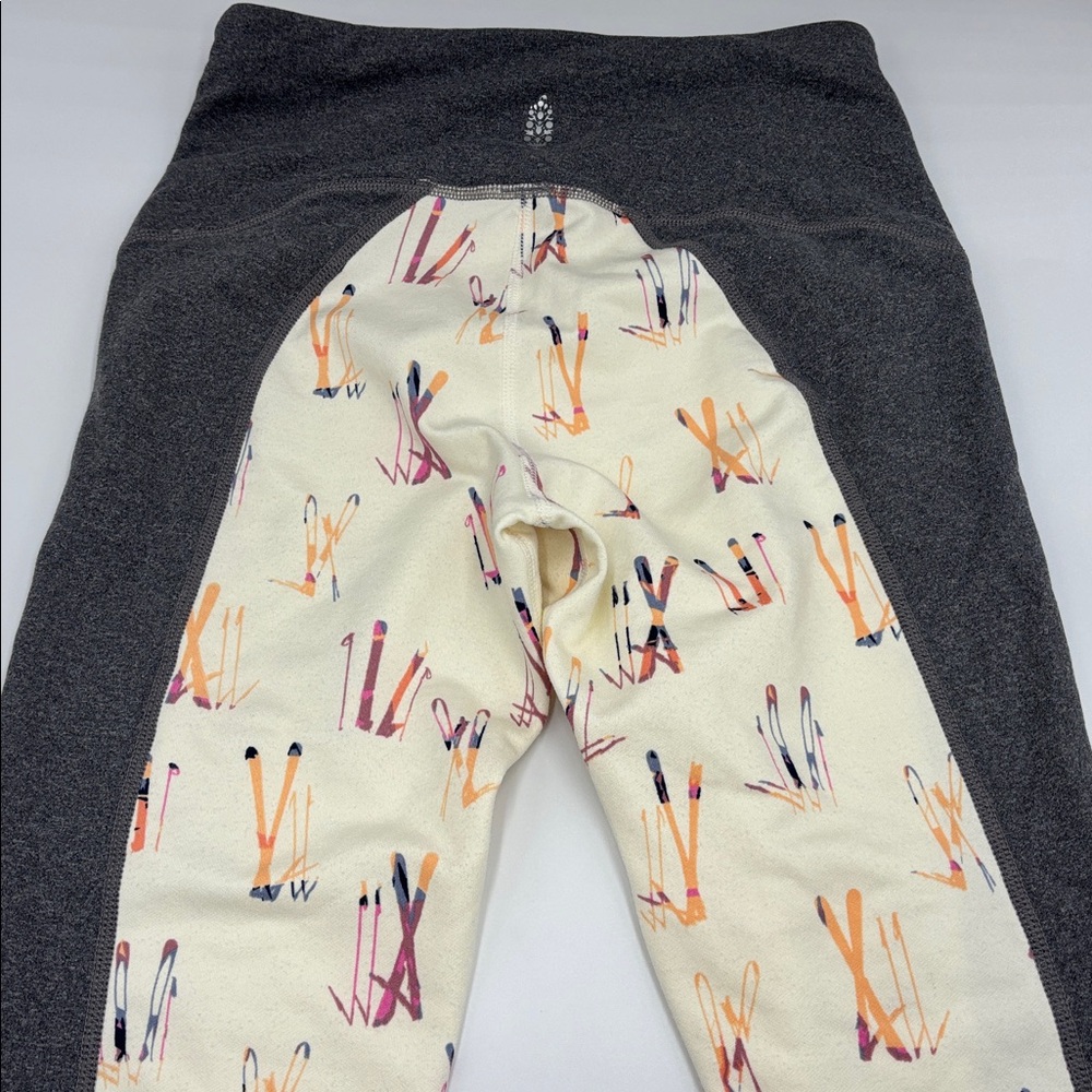 FP Movement You Know It Baselayer Legging in Tips Up Ivory Combo - Picture 3 of 7